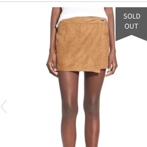 Nordstrom faux suede skort